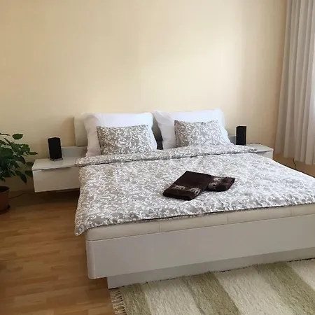 Apartment In The Garden Drzovice